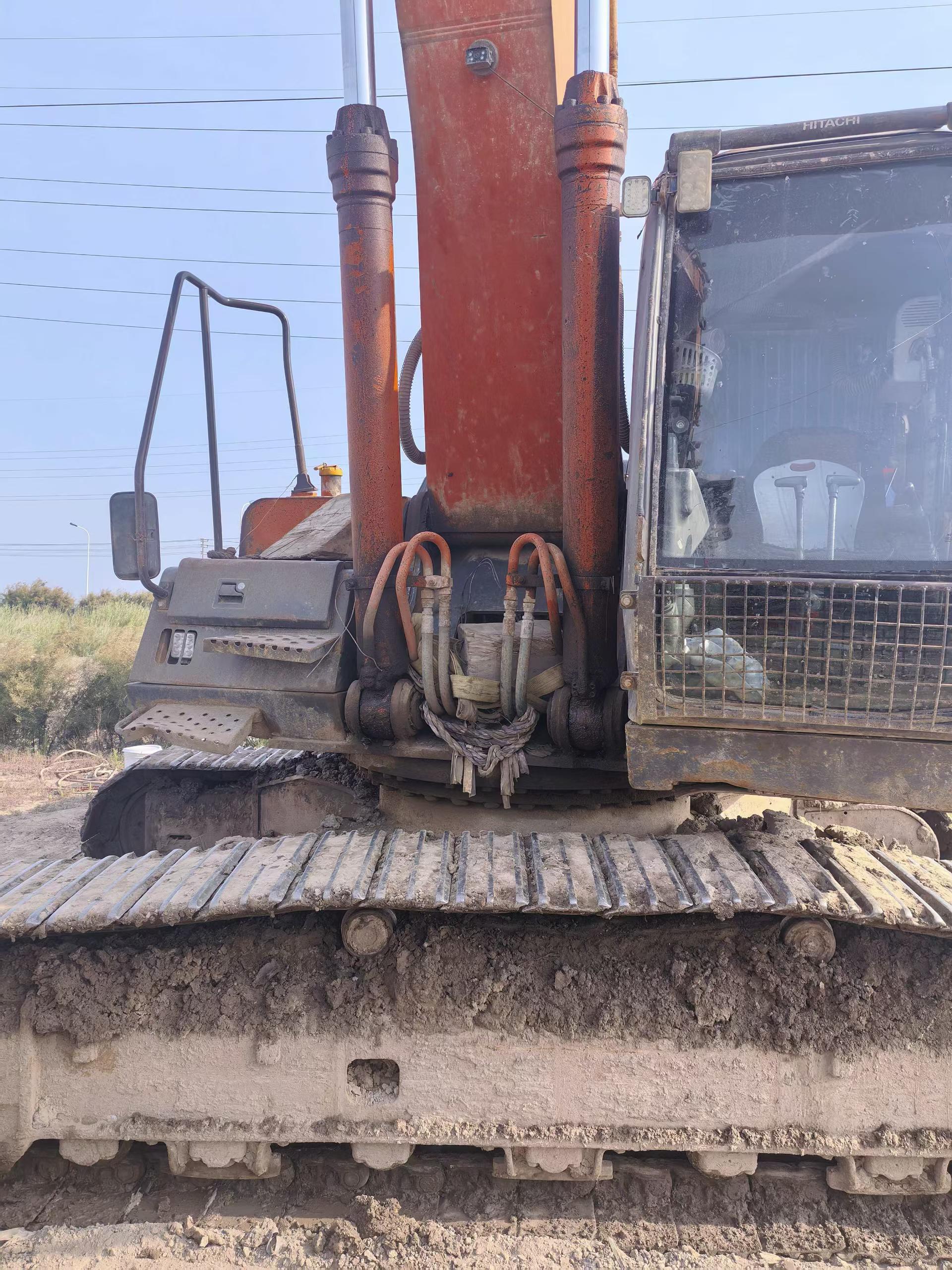 شراء حفارة Hitachi EX360-5 مستعملة / 4