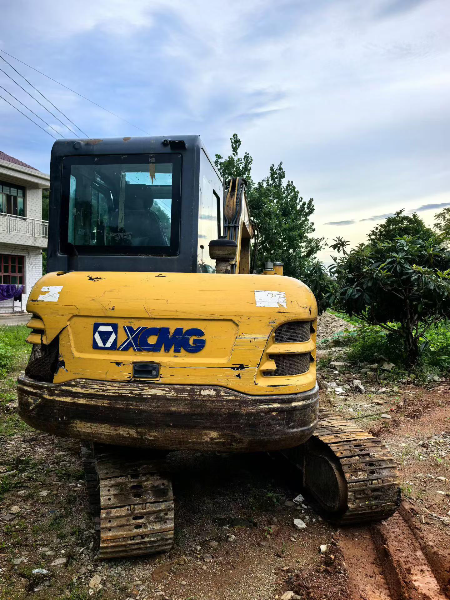 Buy XCMG LW60G Used Excavator / 3 Buy XCMG LW60G Used Excavator / 3