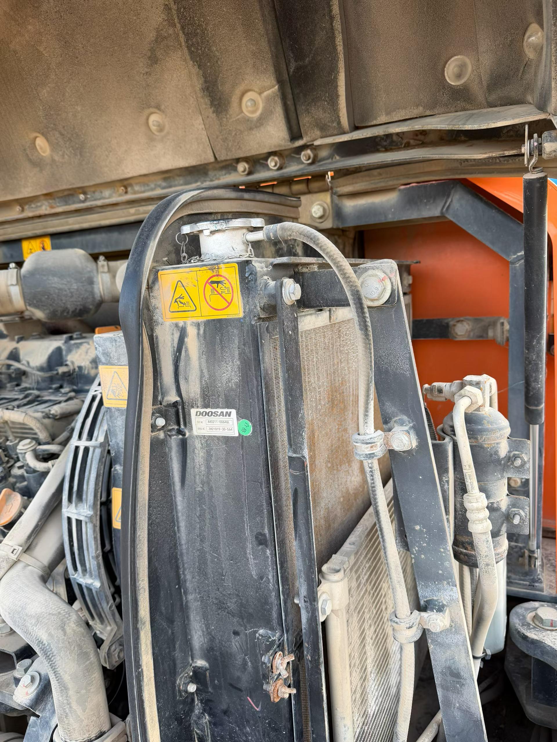 Buy Doosan DH60 Used Excavator / 9 Buy Doosan DH60 Used Excavator / 9