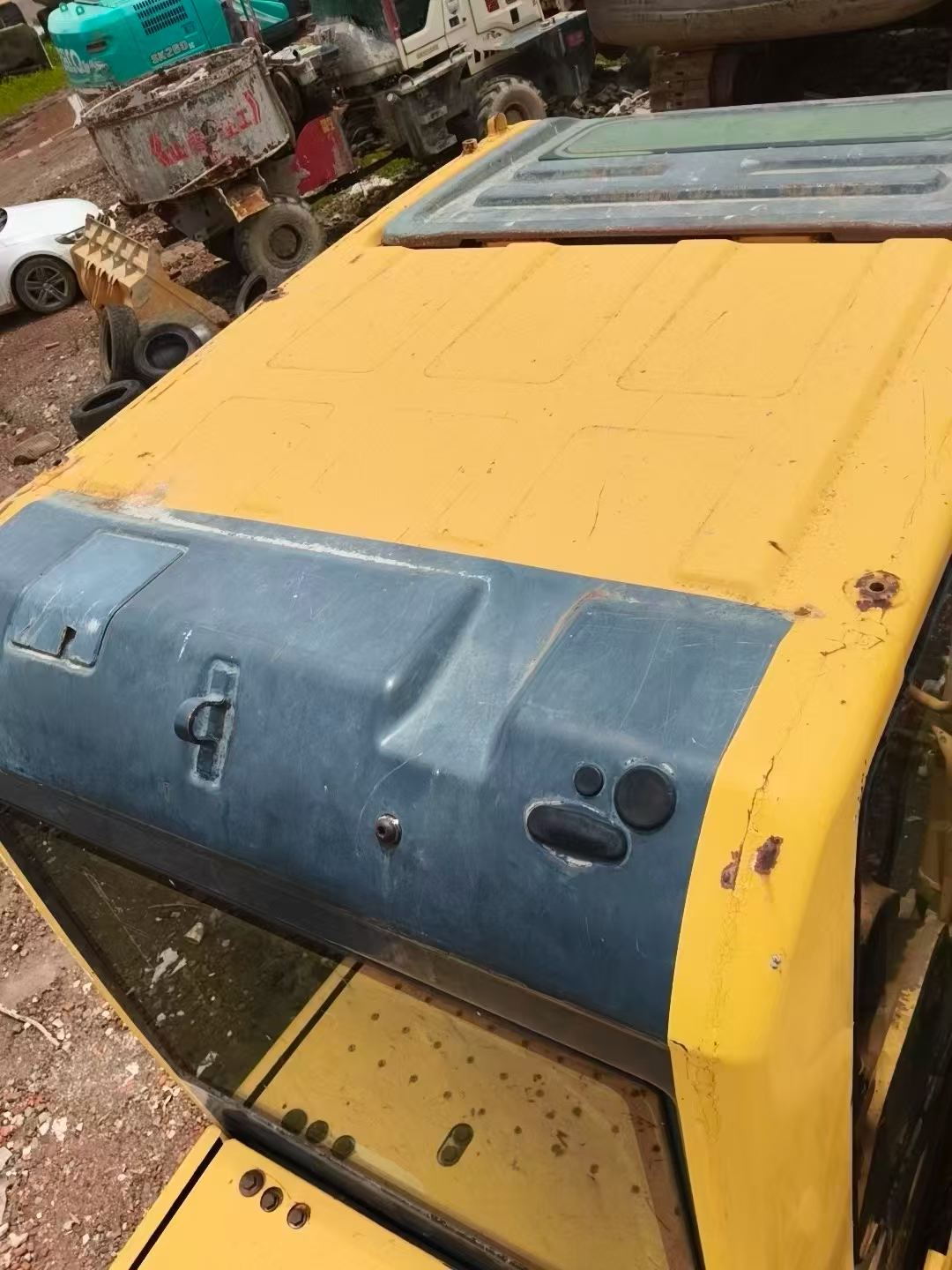 Buy Komatsu PC200 Used Excavator / 3 Buy Komatsu PC200 Used Excavator / 3