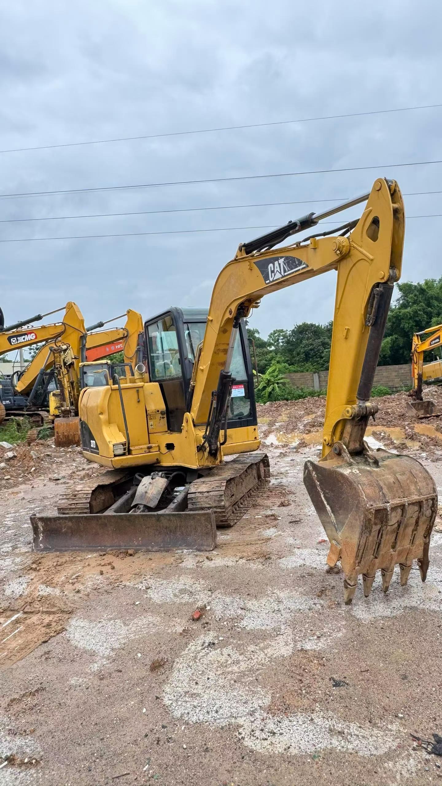 Buy Caterpillar 305.5 Used Excavator / 3 Buy Caterpillar 305.5 Used Excavator / 3
