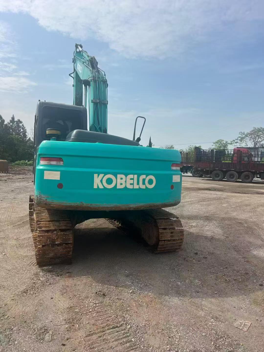 Buy Kobelco SK140 Used Excavator / 3