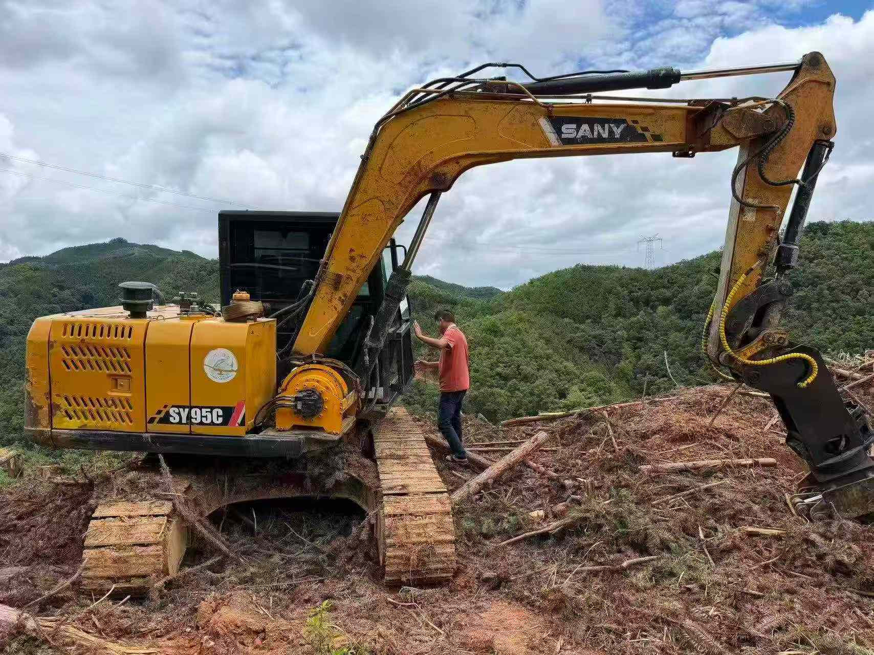 Buy Sany SY95C Used Excavator / 2 Buy Sany SY95C Used Excavator / 2