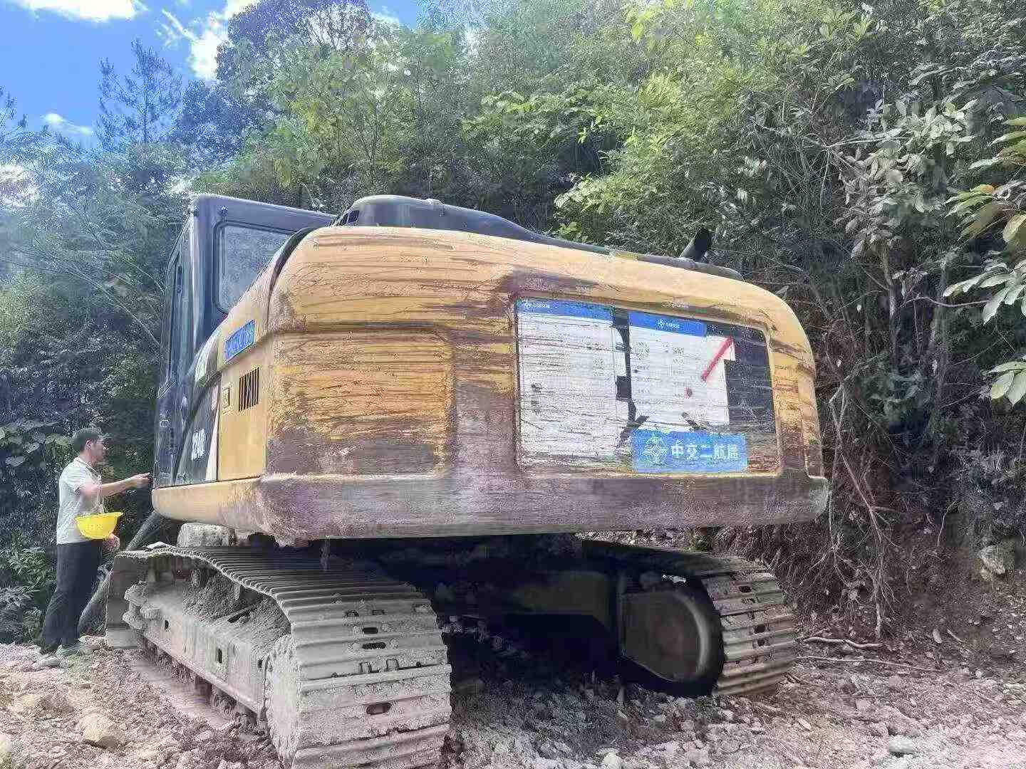 Buy Caterpillar 320D Used Excavator / 1