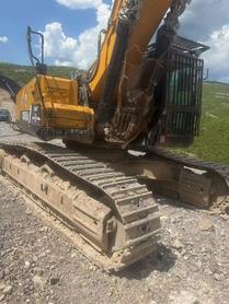 Buy Sany SY550H Used Excavator / 2 Buy Sany SY550H Used Excavator / 2