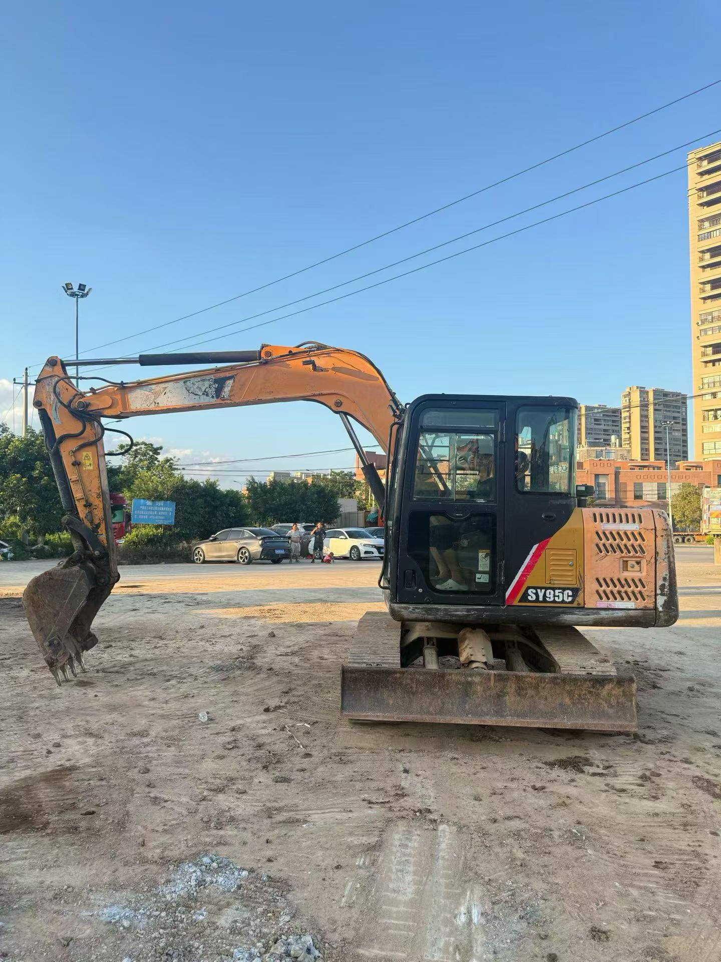 Buy Sany SY65C Used Excavator / 3 Buy Sany SY65C Used Excavator / 3