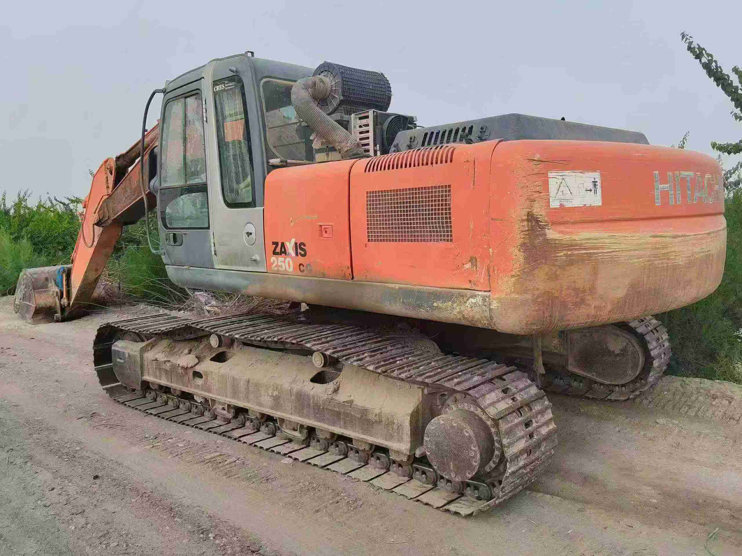 Buy Hitachi EX250-5 Used Excavator / 2 Buy Hitachi EX250-5 Used Excavator / 2