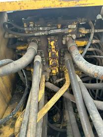 Buy Komatsu PC200-7 Used Excavator / 5 Buy Komatsu PC200-7 Used Excavator / 5