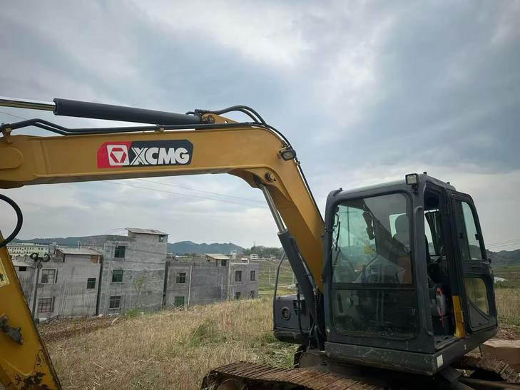Buy XCMG Used Excavator / 1