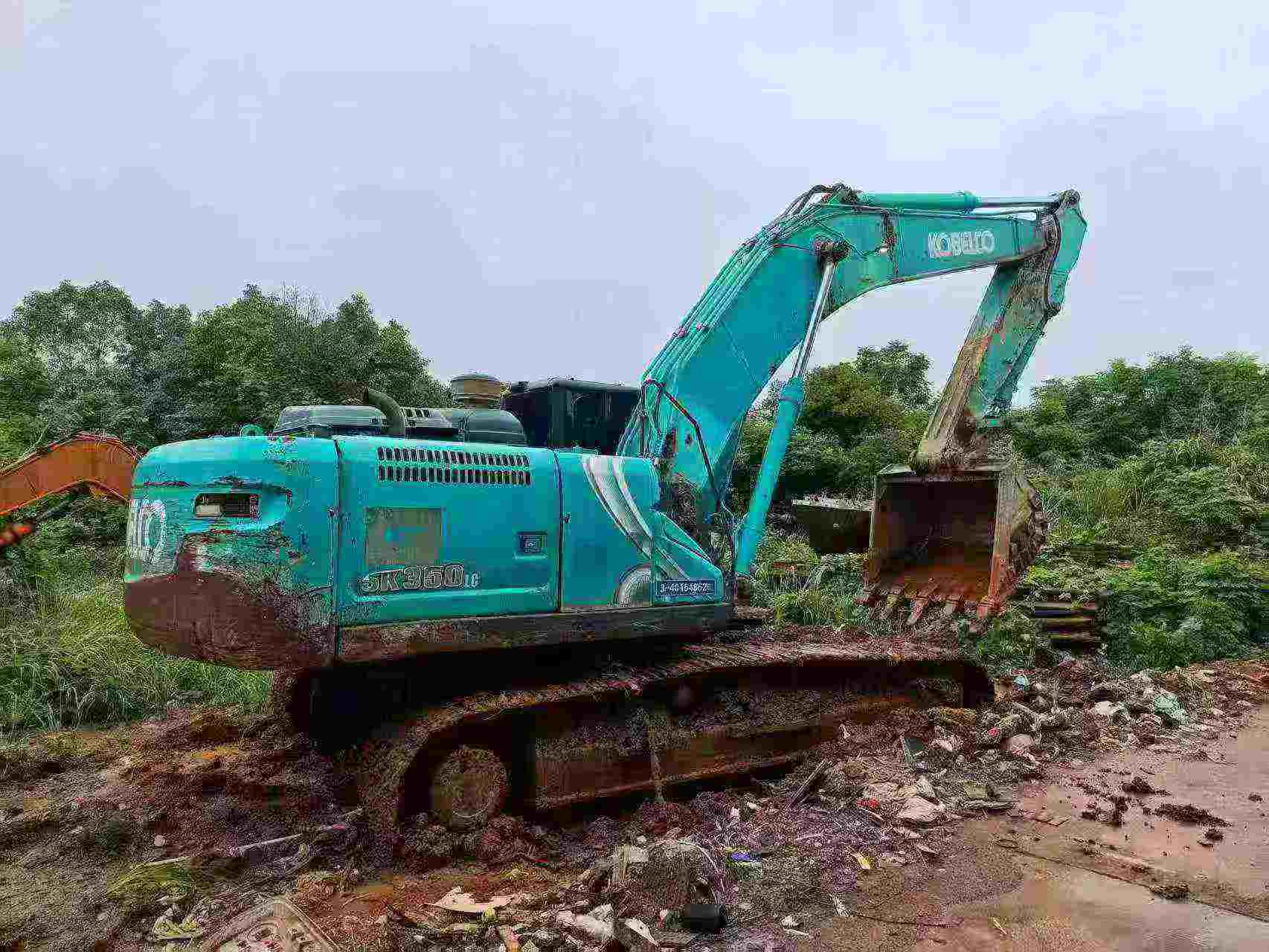 Buy Kobelco SK350-8 Used Excavator / 2 Buy Kobelco SK350-8 Used Excavator / 2