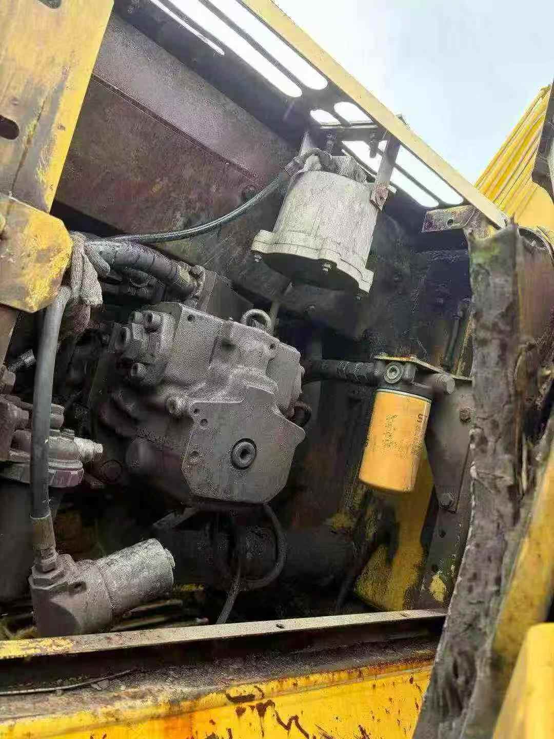 Compre Escavadeira Komatsu PC270-7 Usada / 5 Compre Escavadeira Komatsu PC270-7 Usada / 5