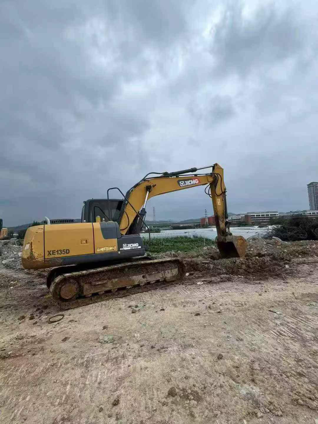 Buy XCMG Used Excavator / 3 Buy XCMG Used Excavator / 3
