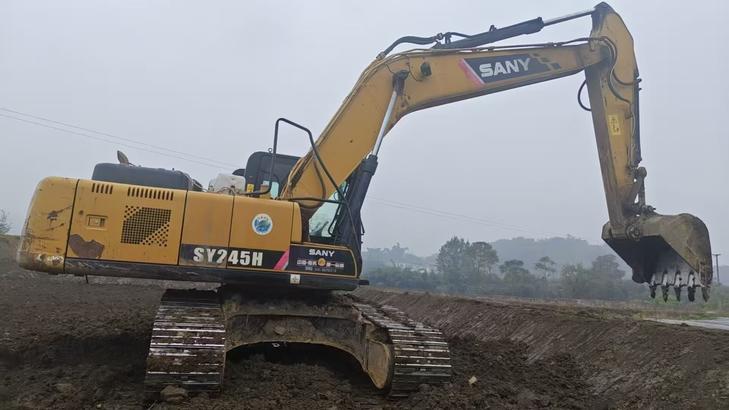 Buy Sany SY205C Used Excavator / 1
