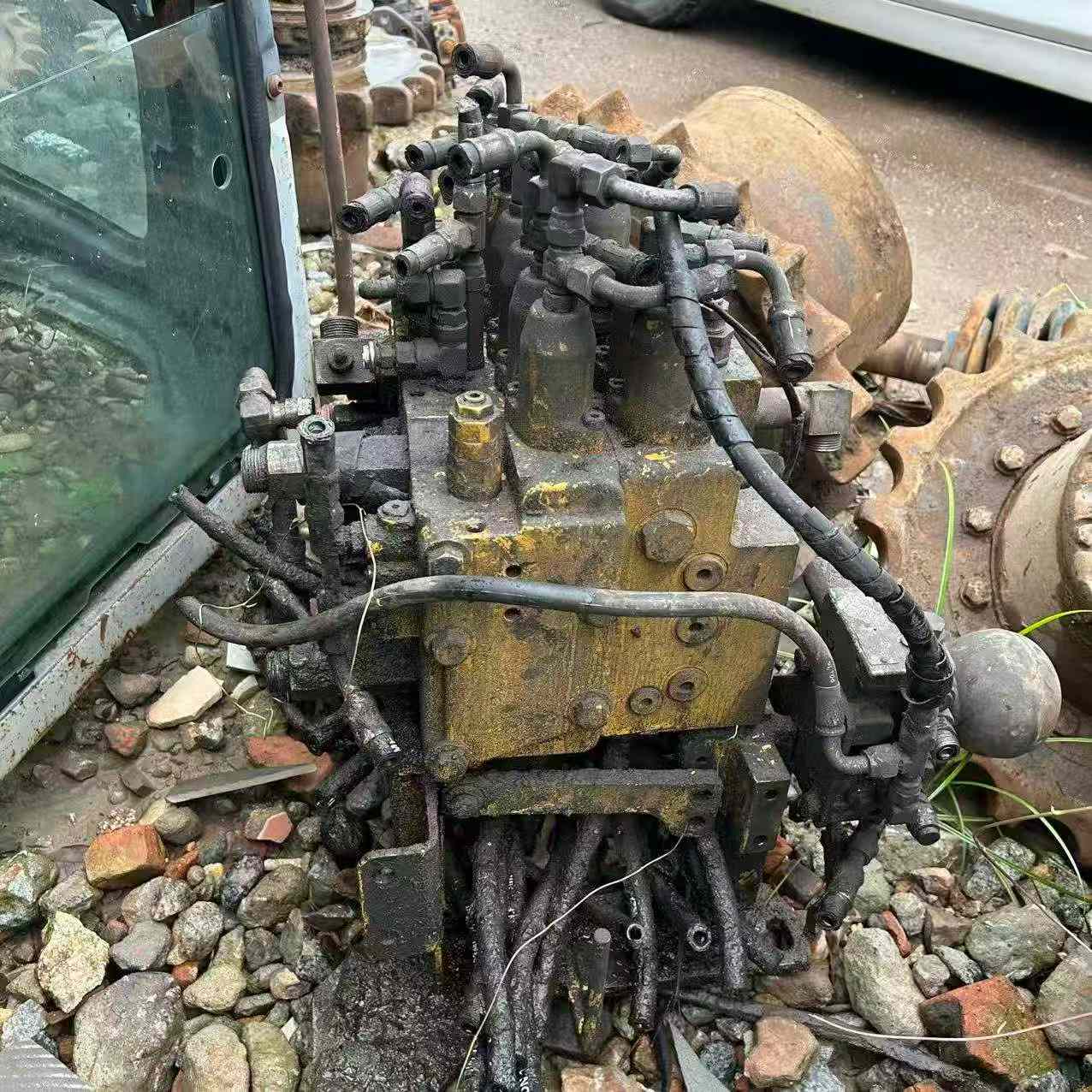 Buy Caterpillar 312 Used Excavator / 2 Buy Caterpillar 312 Used Excavator / 2