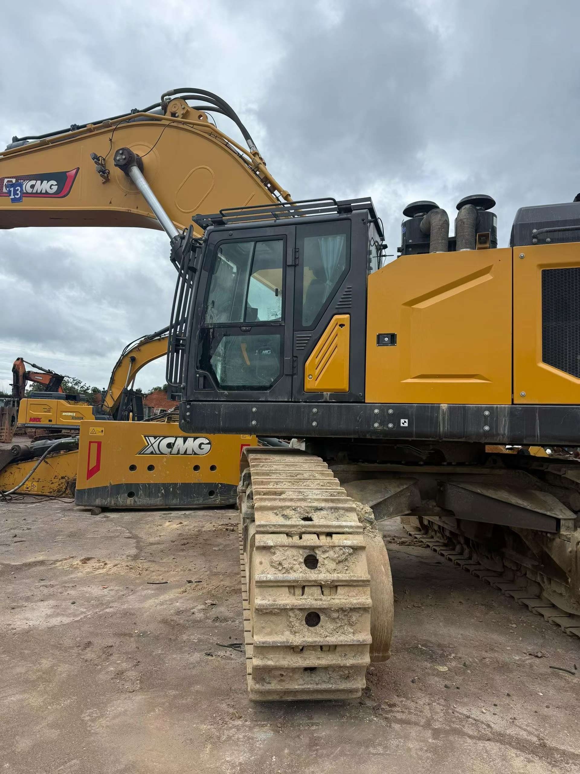 Buy XCMG Used Excavator / 3 Buy XCMG Used Excavator / 3