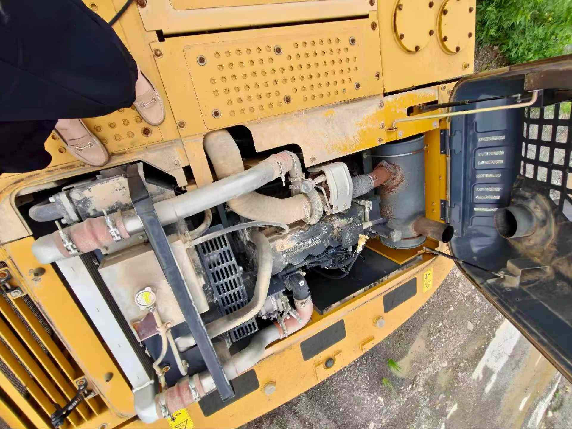 Buy XCMG Used Excavator / 4 Buy XCMG Used Excavator / 4