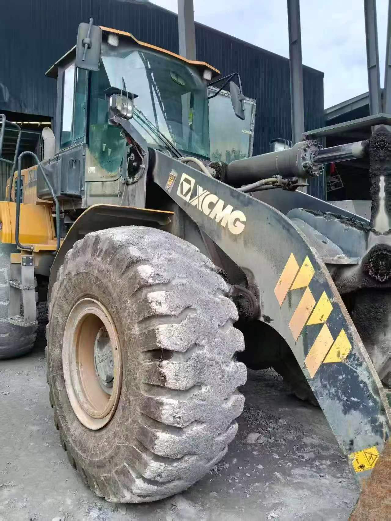 Buy XCMG XC956 Used Loader / 6 Buy XCMG XC956 Used Loader / 6