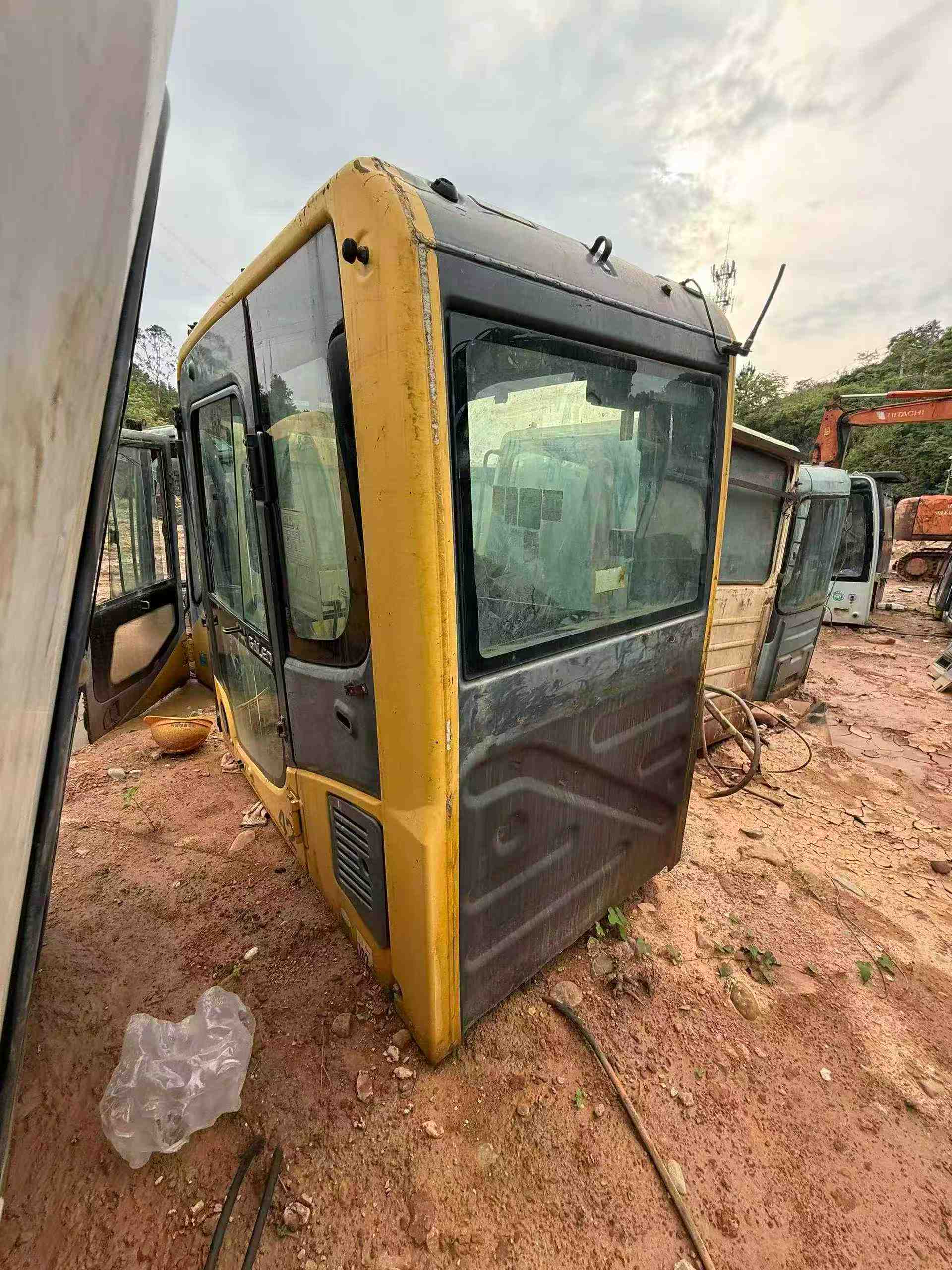 Buy Komatsu PC200-8 Used Excavator / 5 Buy Komatsu PC200-8 Used Excavator / 5