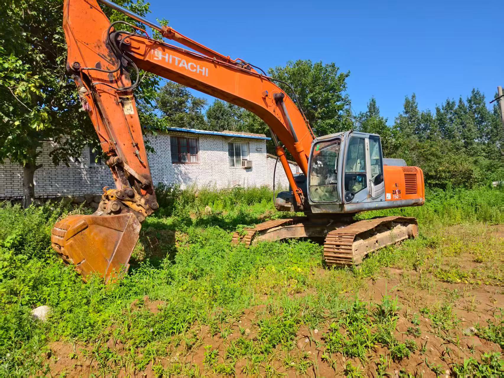 Buy Hitachi ZX250LC-3 Used Excavator / 2 Buy Hitachi ZX250LC-3 Used Excavator / 2