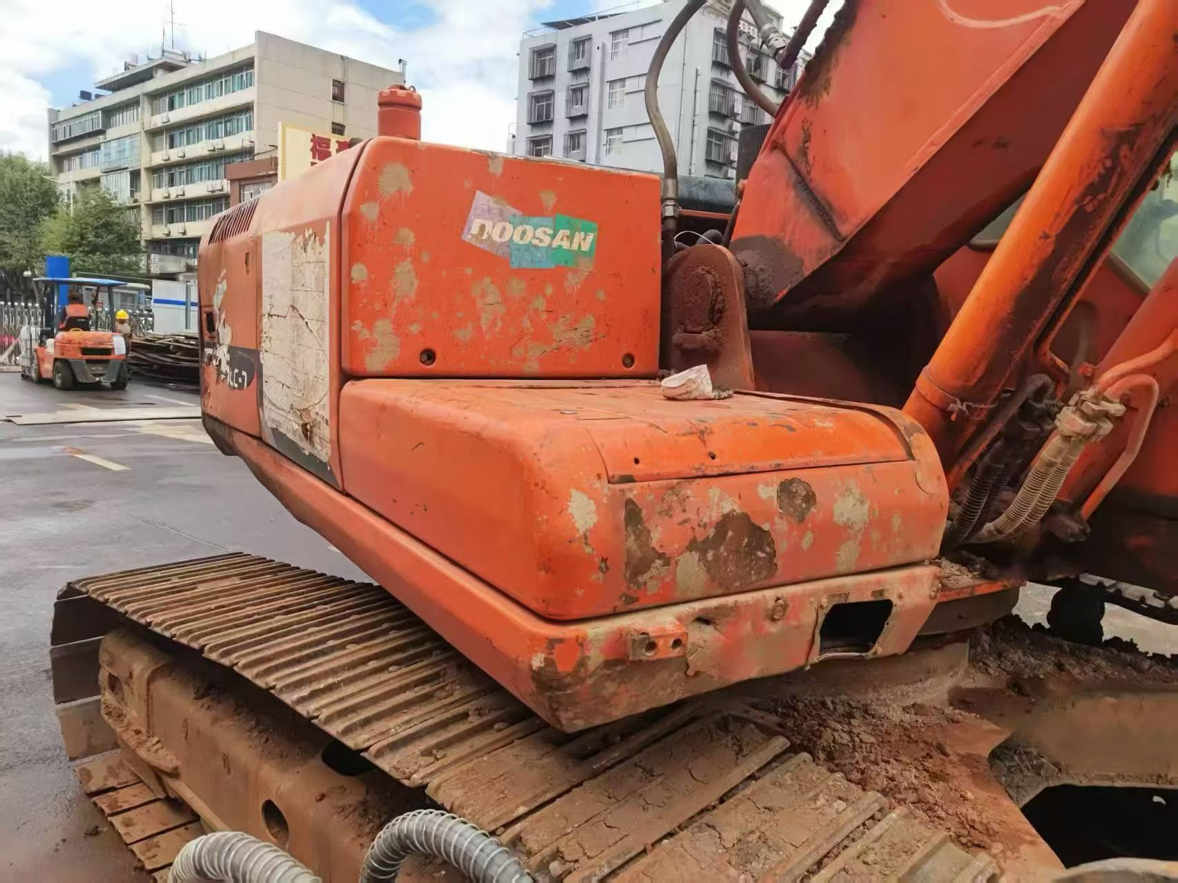 Buy Doosan DH225-7 Used Excavator / 3 Buy Doosan DH225-7 Used Excavator / 3