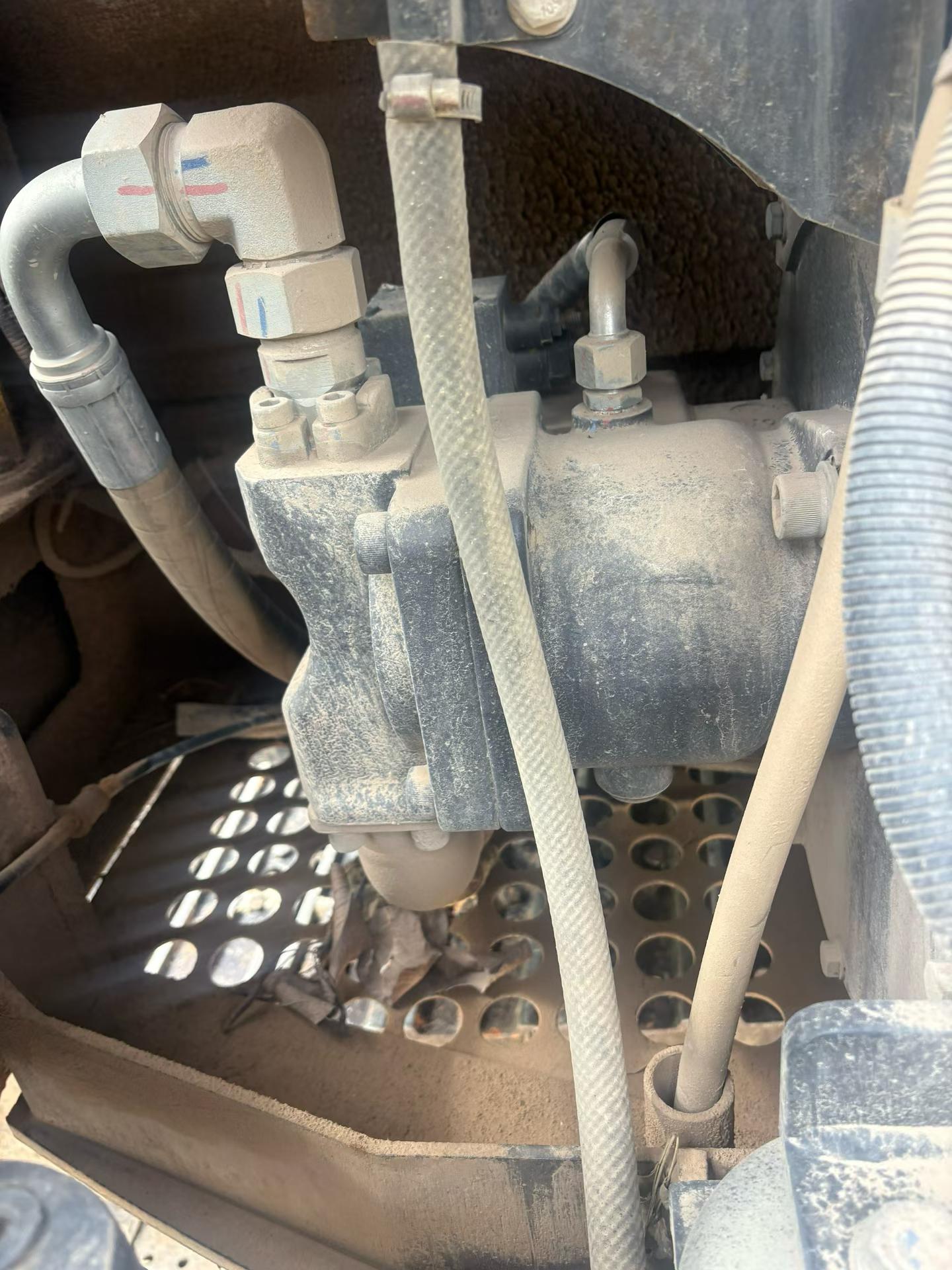 Buy Sany SY60 Used Excavator / 3 Buy Sany SY60 Used Excavator / 3