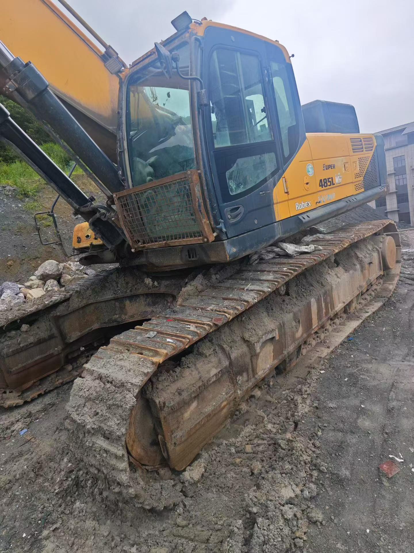Buy Hyundai R485LVS Used Excavator / 1