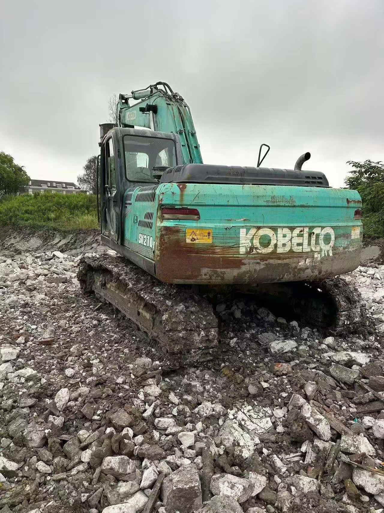 Buy Kobelco SK210 Used Excavator / 2
