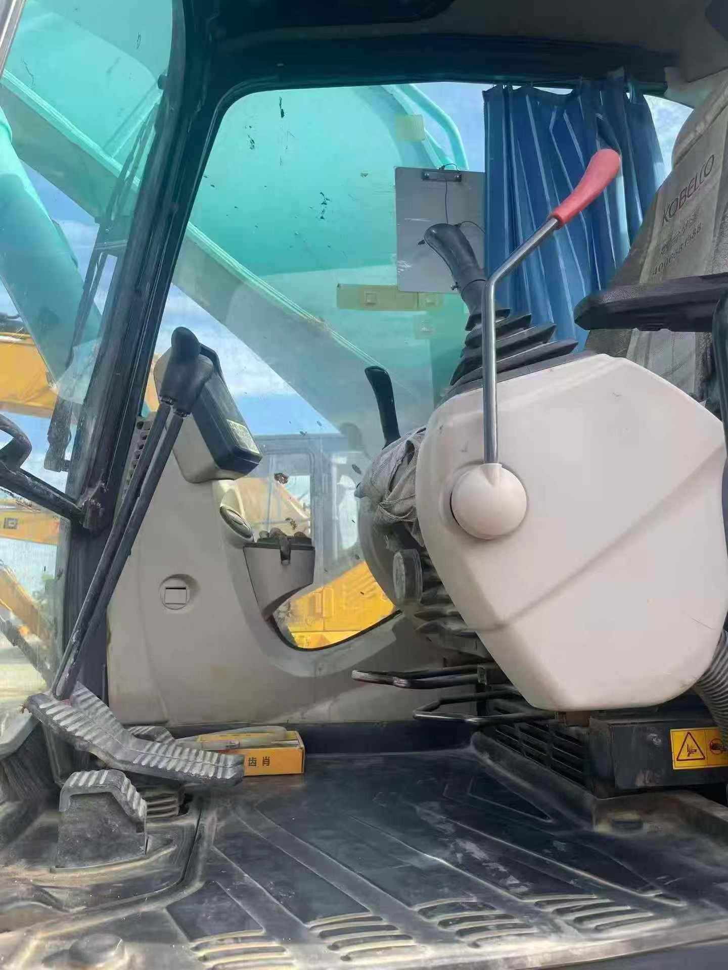 Buy Kobelco SK330-10 Used Excavator / 4 Buy Kobelco SK330-10 Used Excavator / 4