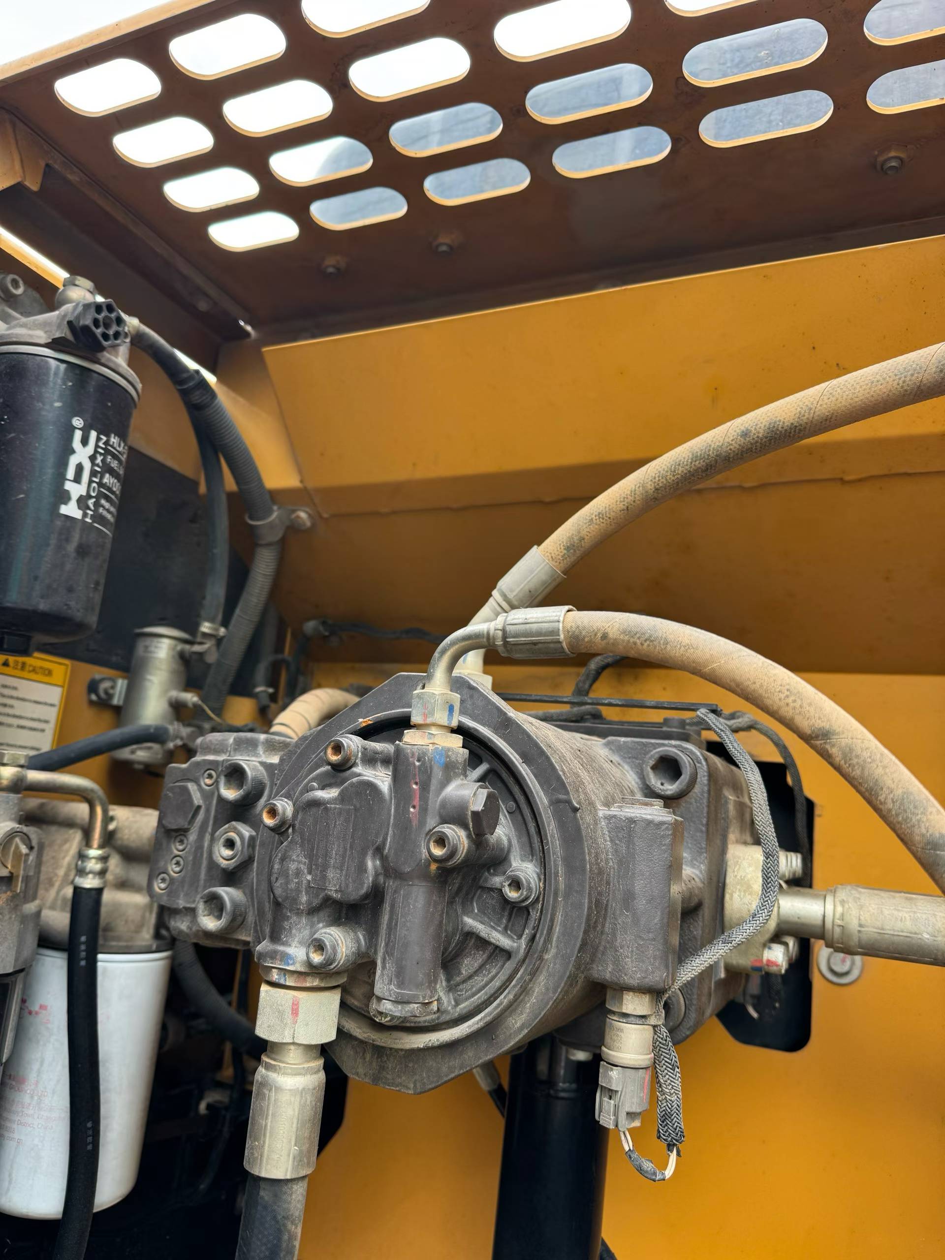 Buy Sany SY225C Used Excavator / 7 Buy Sany SY225C Used Excavator / 7