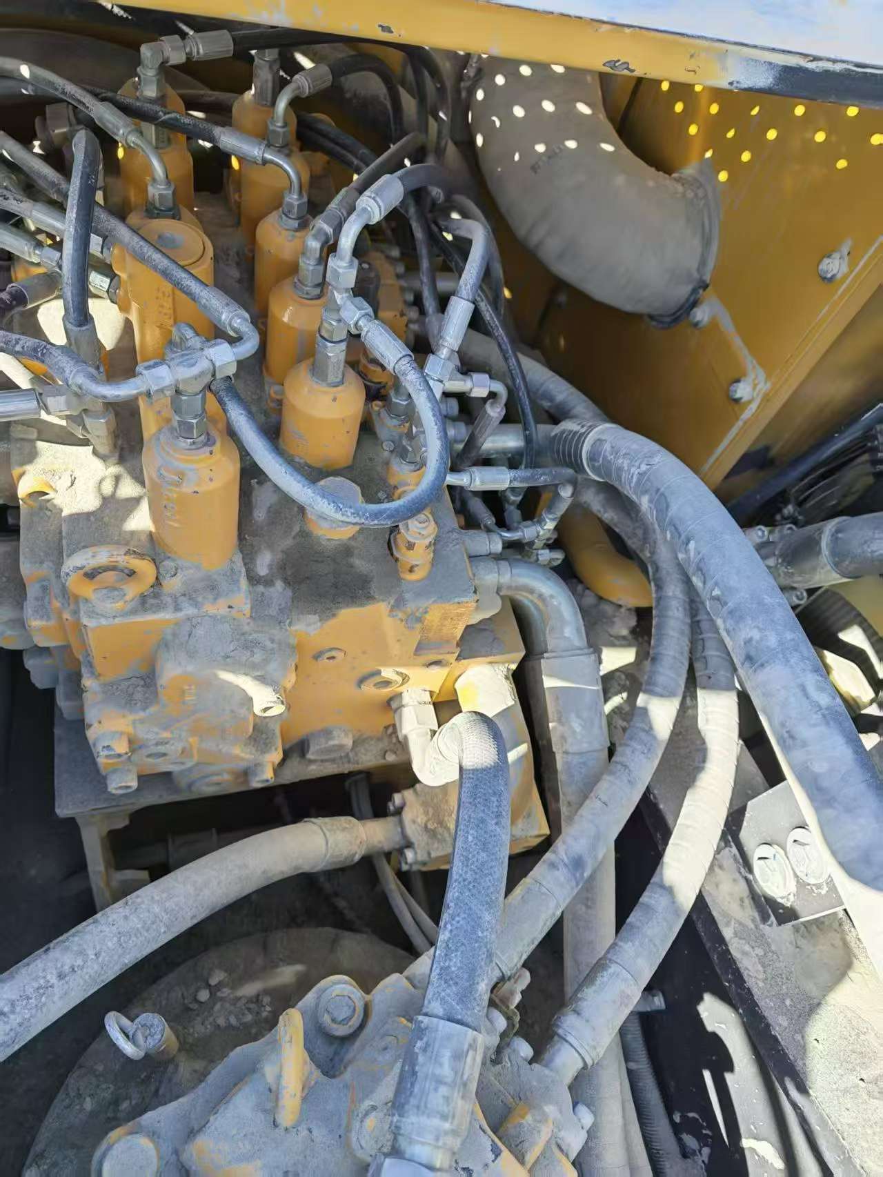 Buy Sany SY485C Used Excavator / 8 Buy Sany SY485C Used Excavator / 8