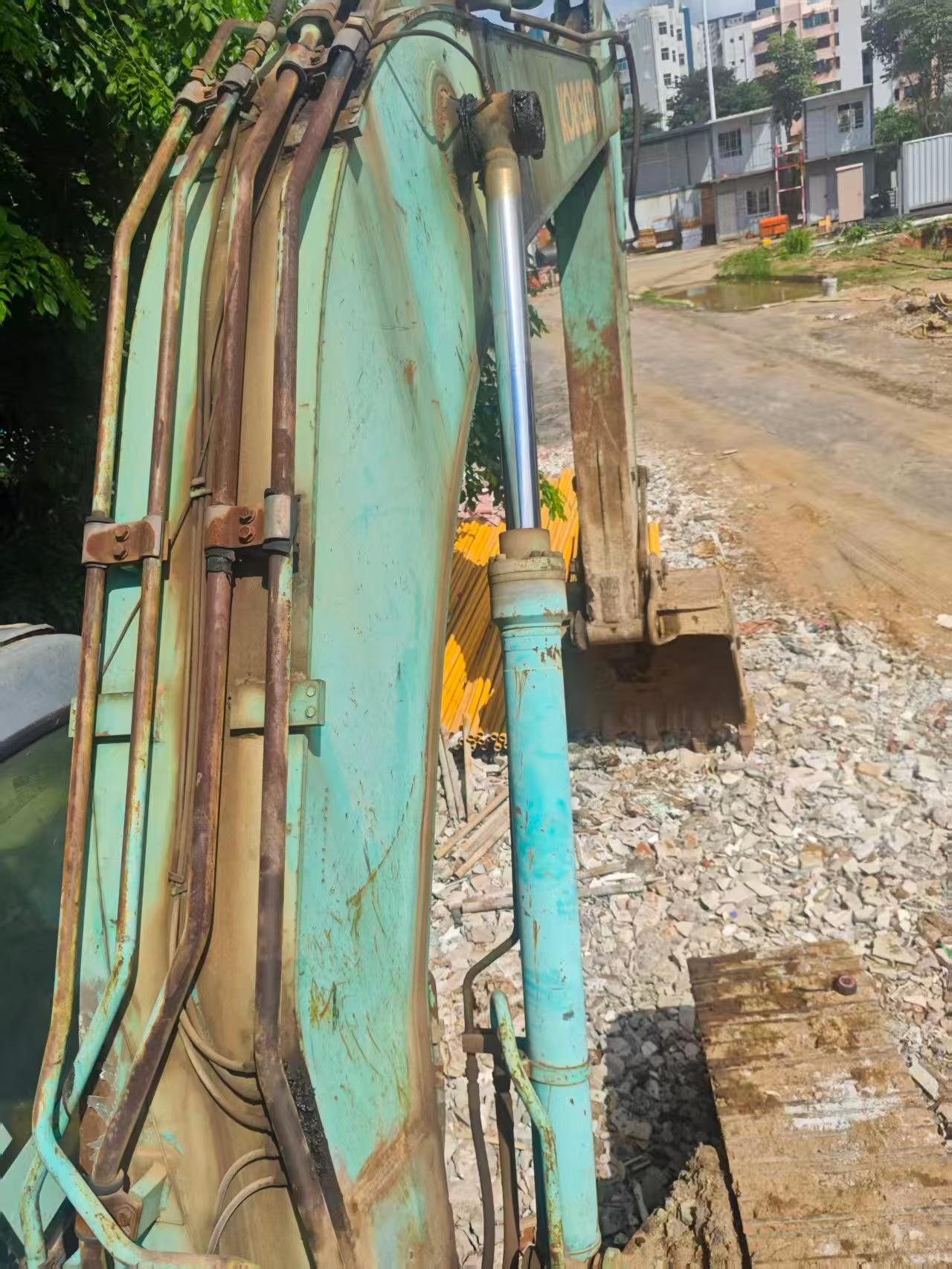 Buy Kobelco SK210 Used Excavator / 7
