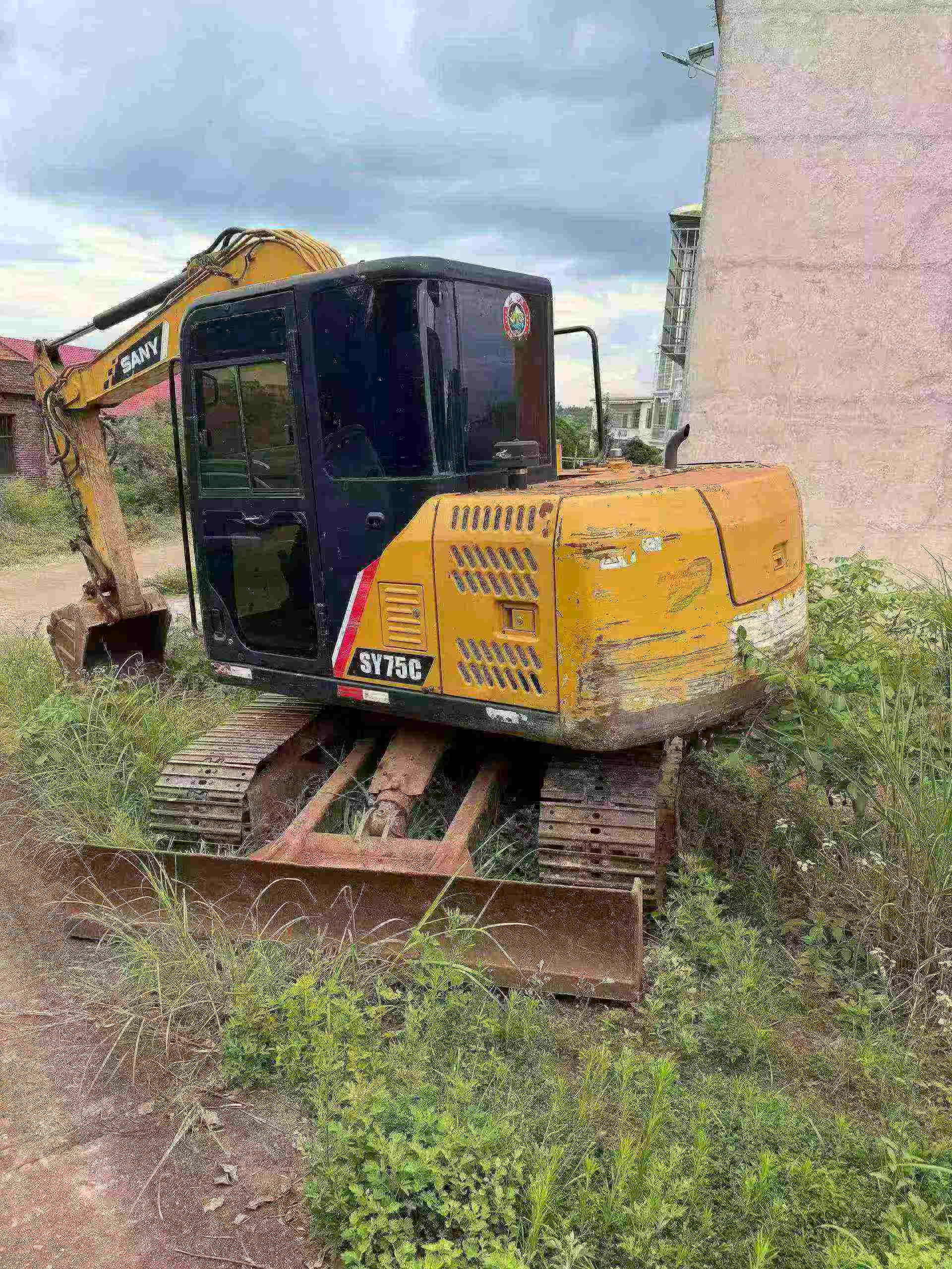 Buy Sany SY75 Used Excavator / 2