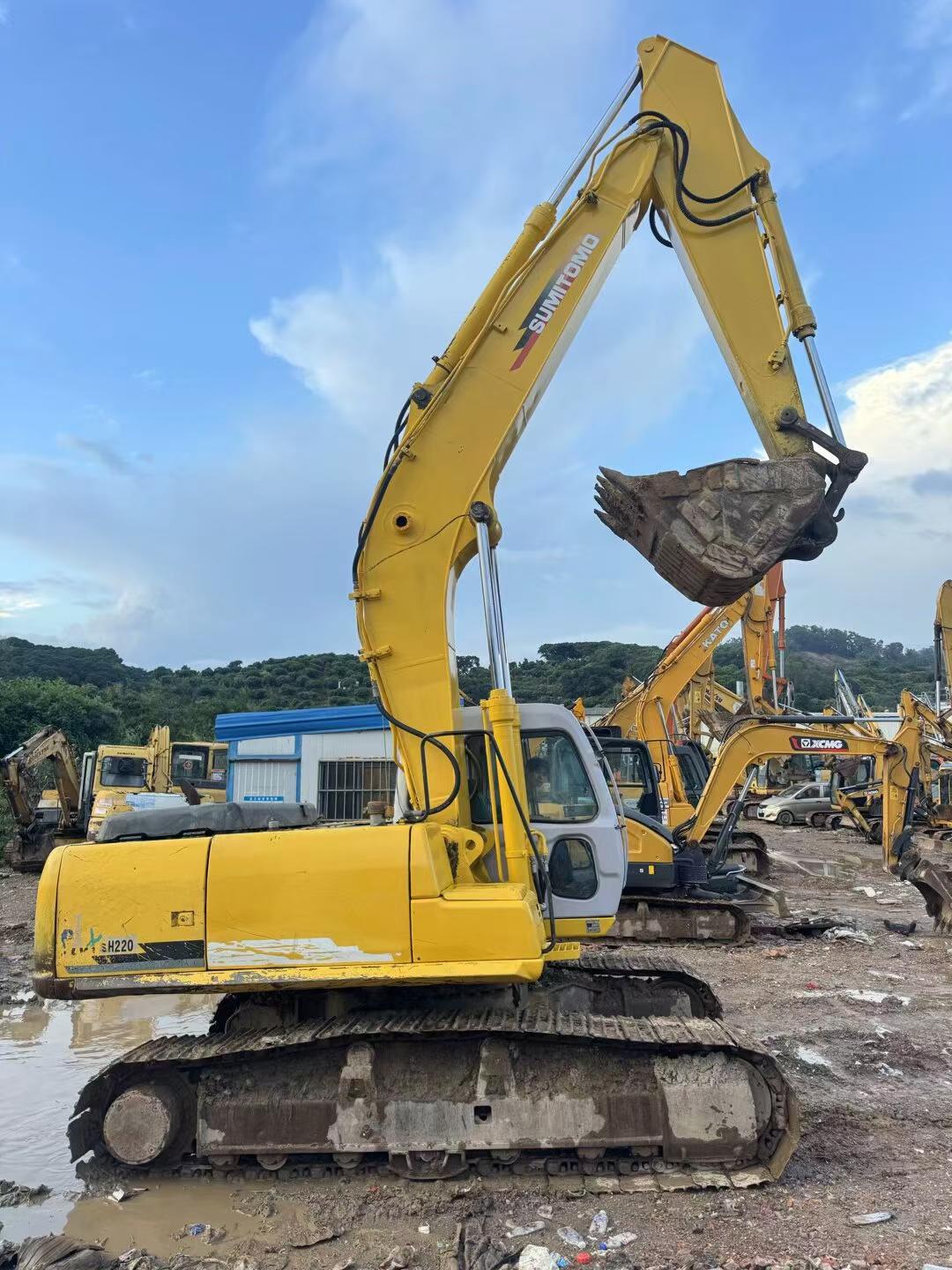Buy Sumitomo SH200A3 Used Excavator / 2 Buy Sumitomo SH200A3 Used Excavator / 2