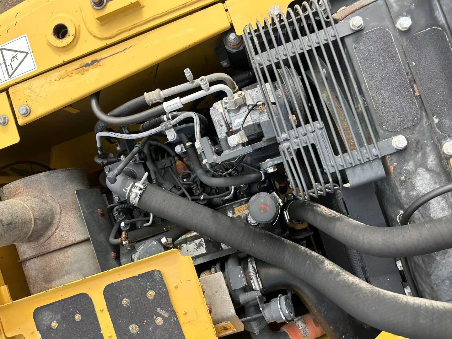 Buy Komatsu PC110-7 Used Excavator / 8 Buy Komatsu PC110-7 Used Excavator / 8