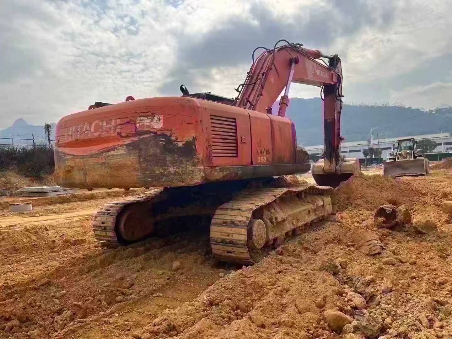 Купить Подержанный Экскаватор Hitachi EX350H-5 / 2 Купить Подержанный Экскаватор Hitachi EX350H-5 / 2