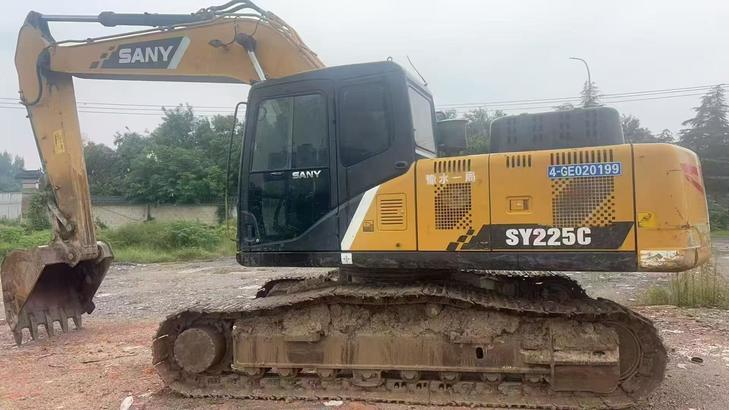 Buy Sany SY215C Used Excavator / 1