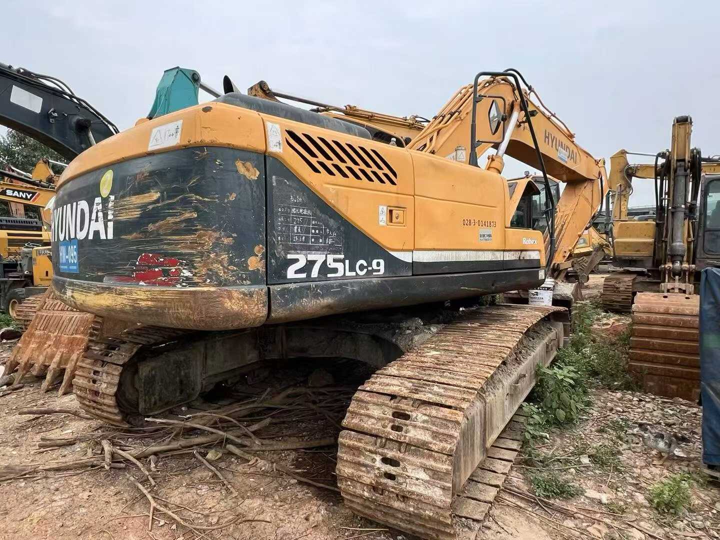 Buy Hyundai R265LC-7 Used Excavator / 1