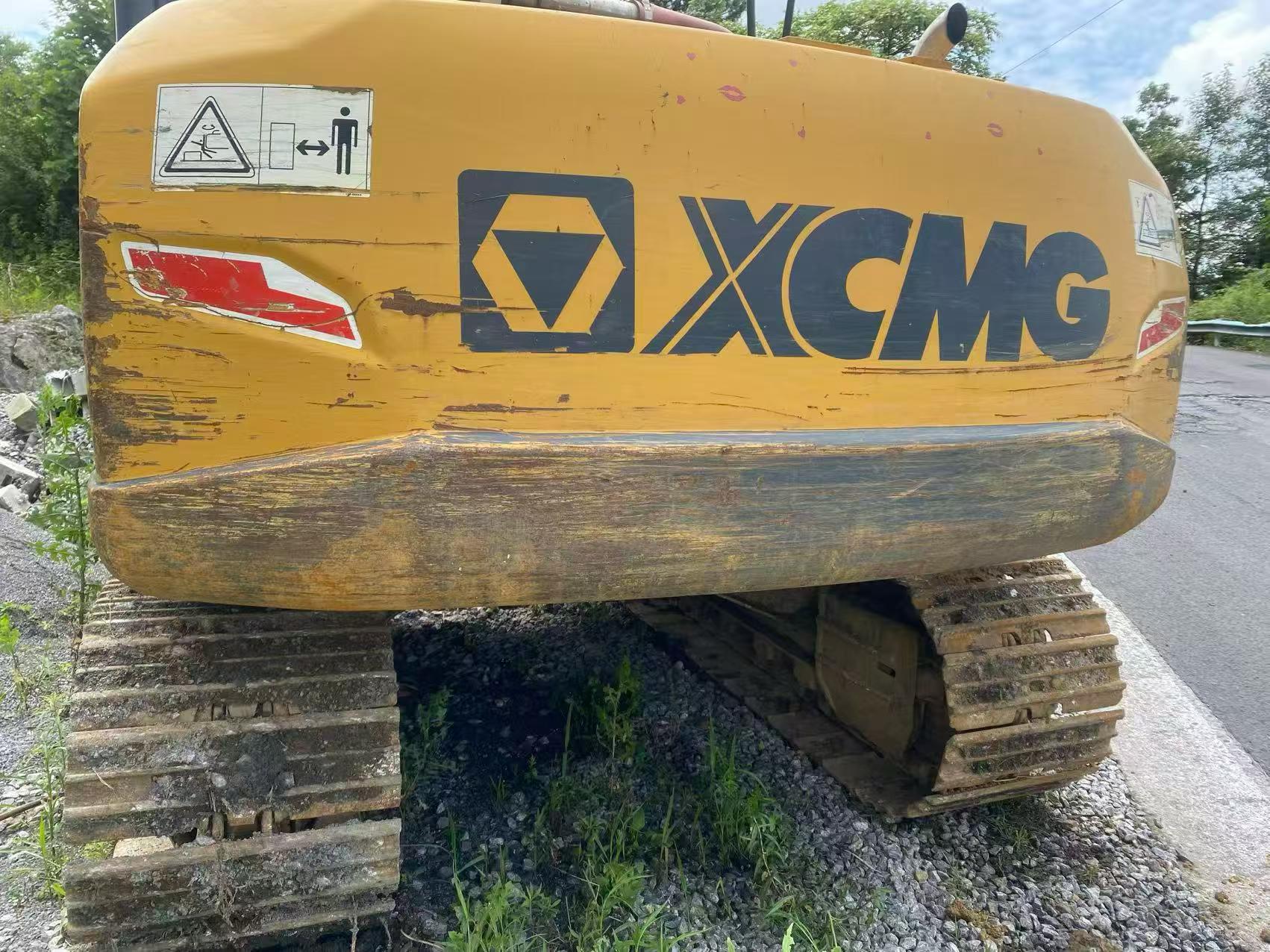 Buy XCMG LW150FV Used Excavator / 3 Buy XCMG LW150FV Used Excavator / 3