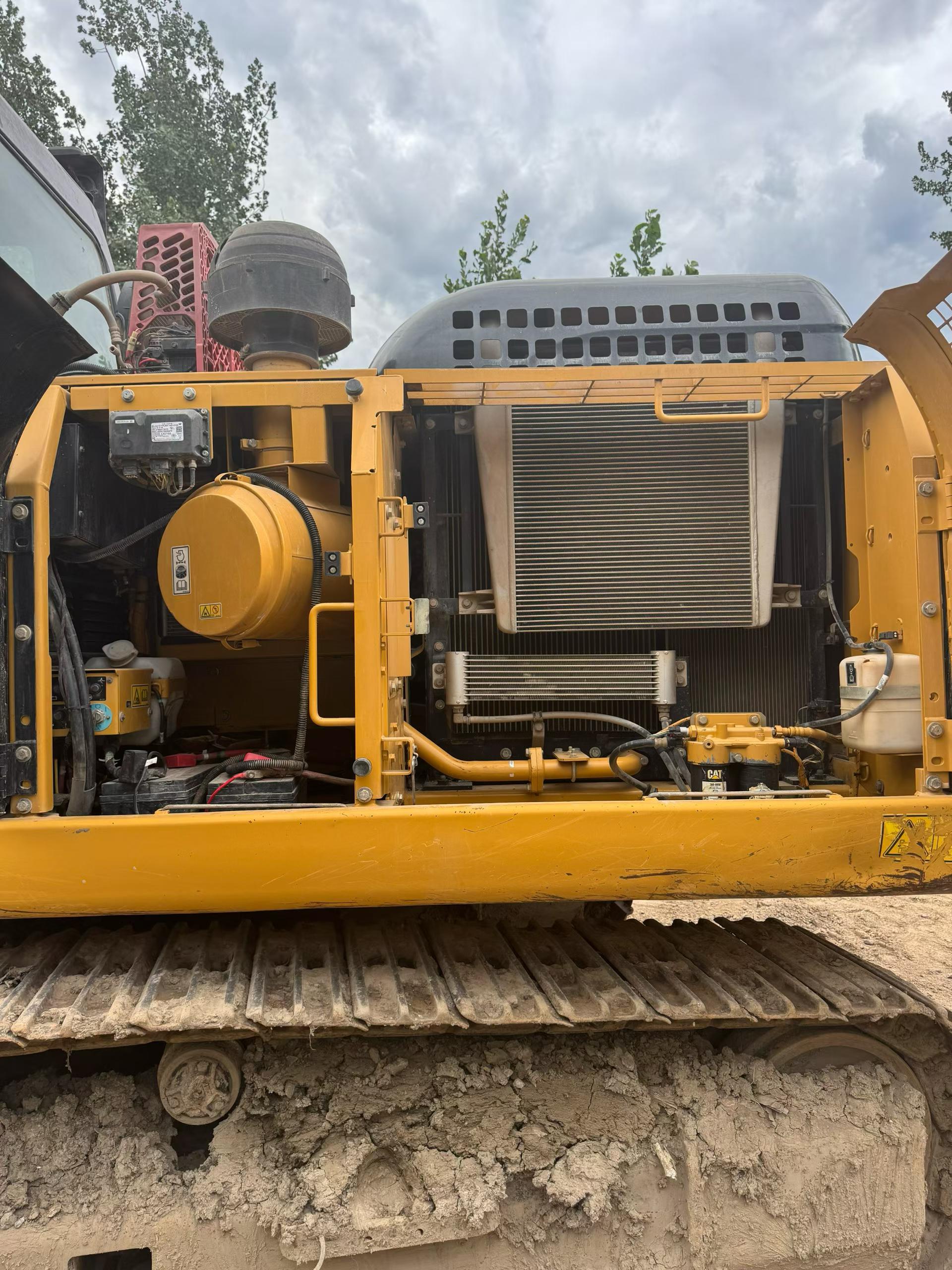 Buy Caterpillar 330B Used Excavator / 9