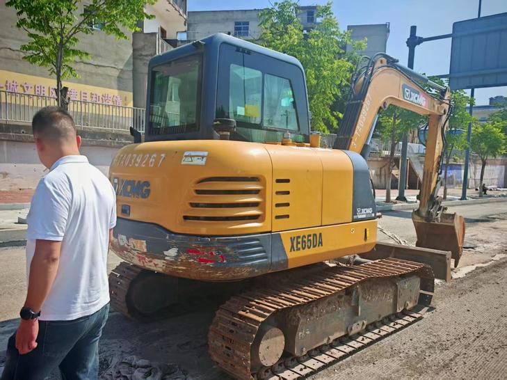 Buy XCMG Used Excavator / 1