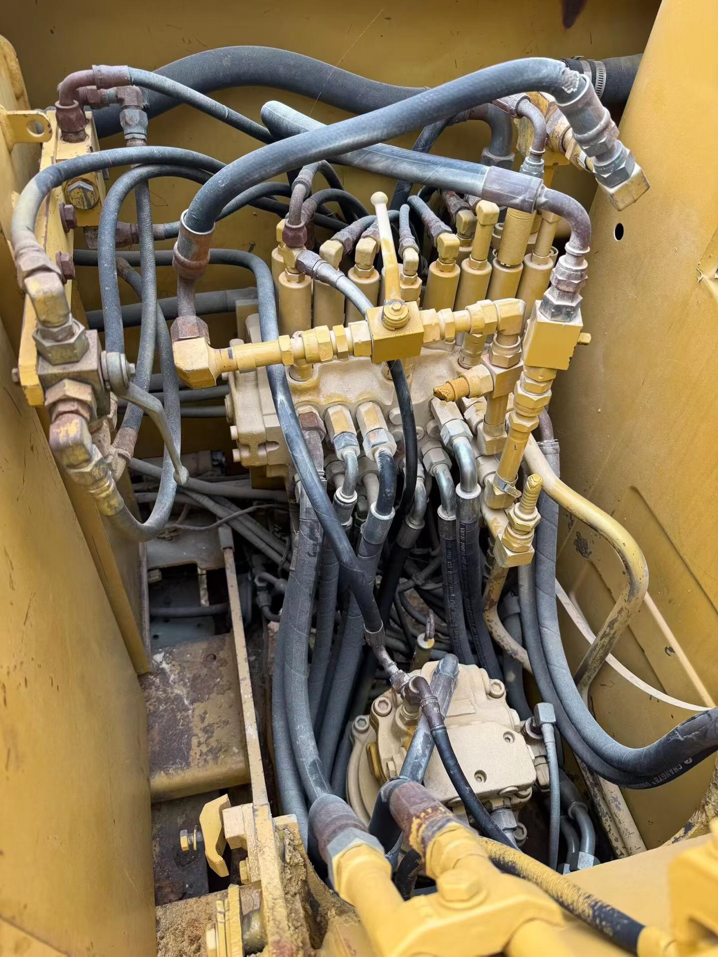 Buy Caterpillar 307C Used Excavator / 6 Buy Caterpillar 307C Used Excavator / 6