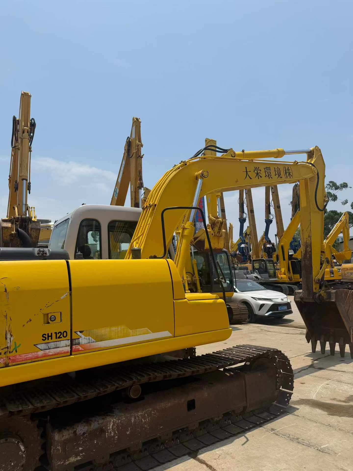 Buy Sumitomo SH120 Used Excavator / 2 Buy Sumitomo SH120 Used Excavator / 2