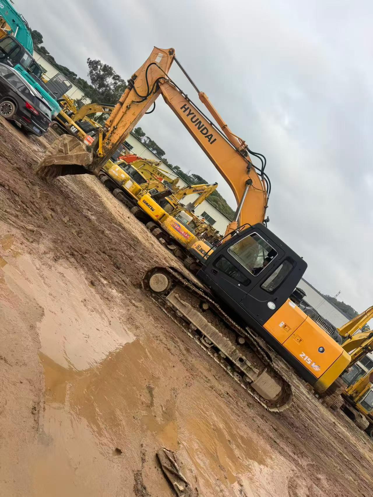 Buy Hyundai R215-7 Used Excavator / 1