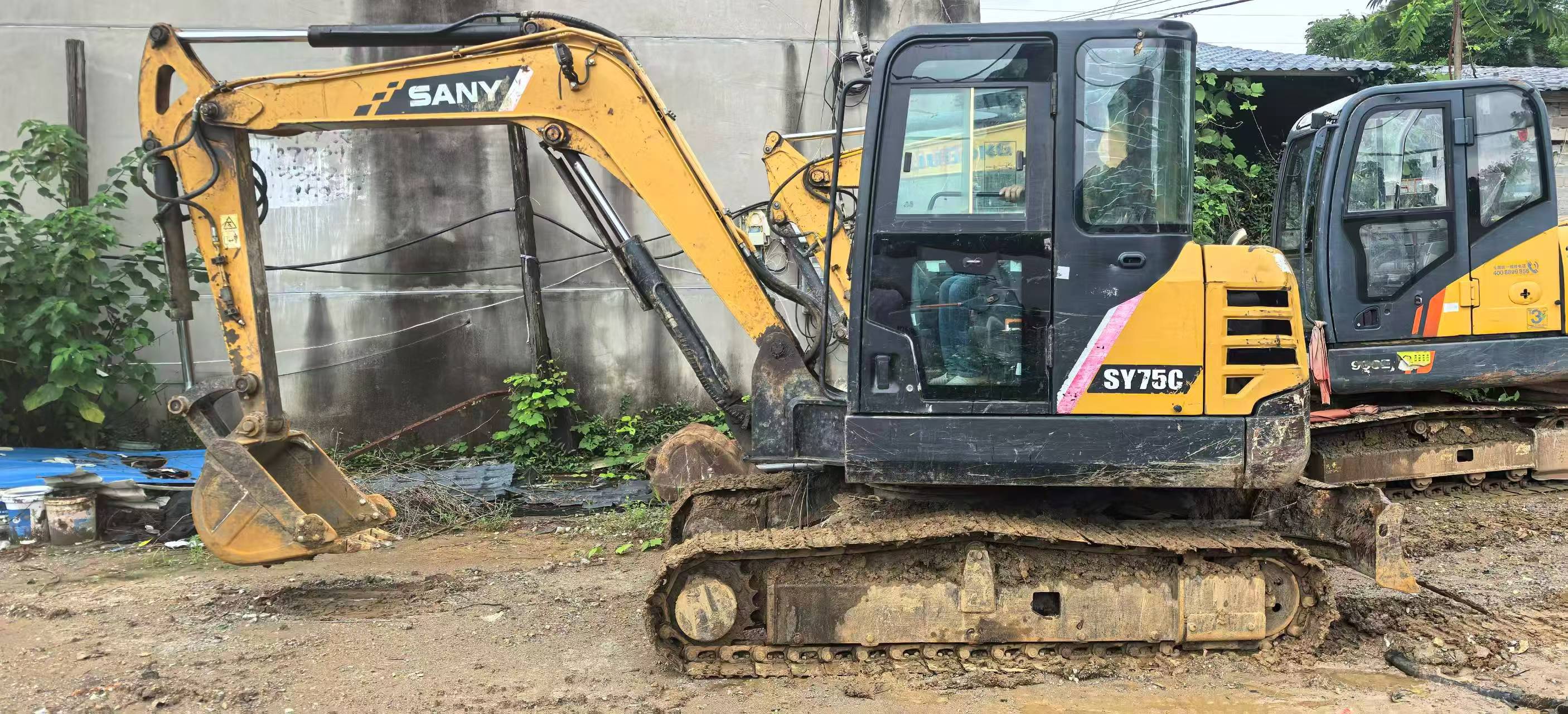 Buy Sany SY60 Used Excavator / 1