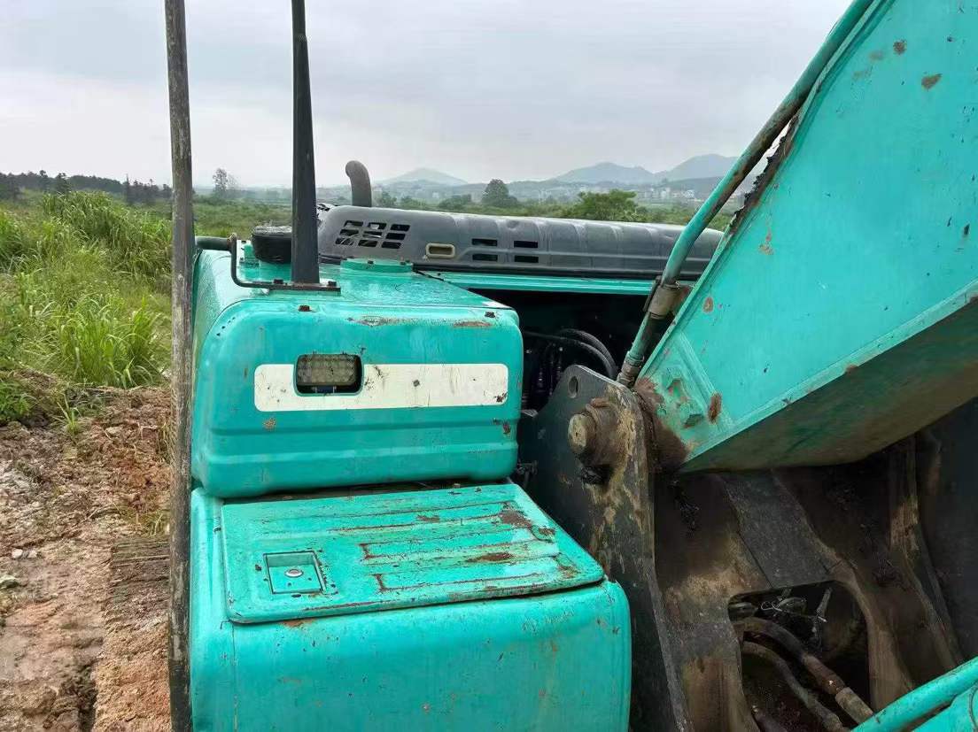 Buy Kobelco SK210 Used Excavator / 6 Buy Kobelco SK210 Used Excavator / 6