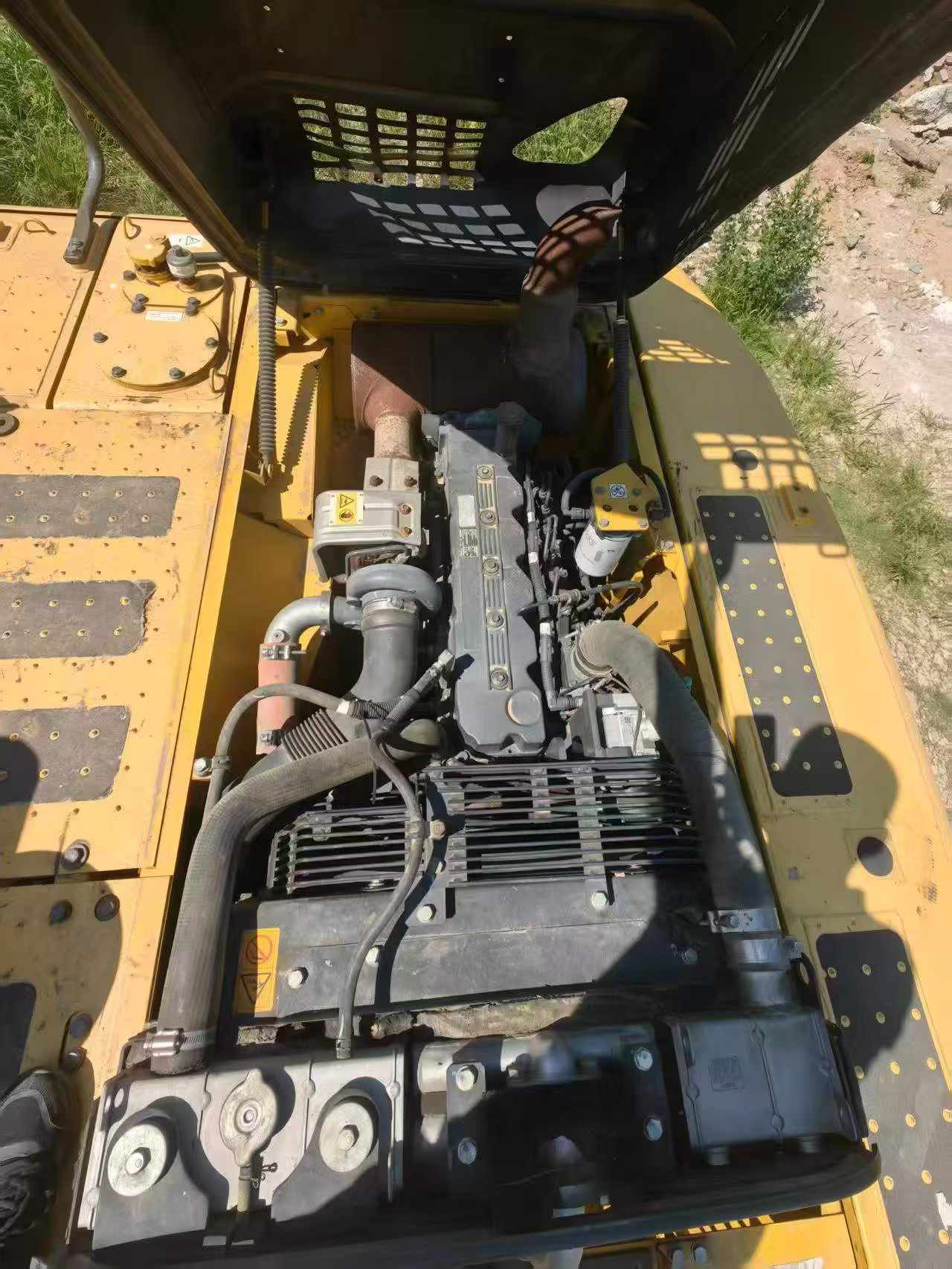 Buy Komatsu PC210LC-8 Used Excavator / 9 Buy Komatsu PC210LC-8 Used Excavator / 9