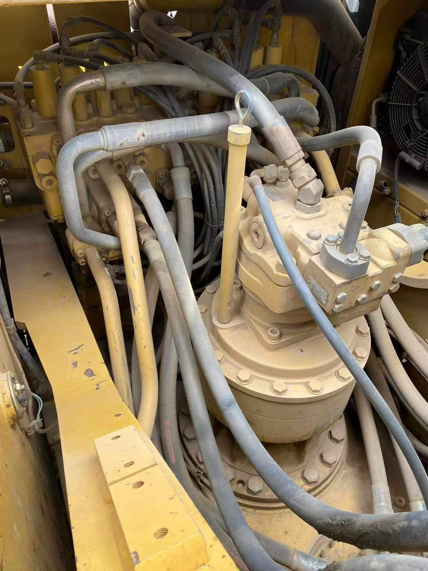 Buy Caterpillar 324D Used Excavator / 8 Buy Caterpillar 324D Used Excavator / 8