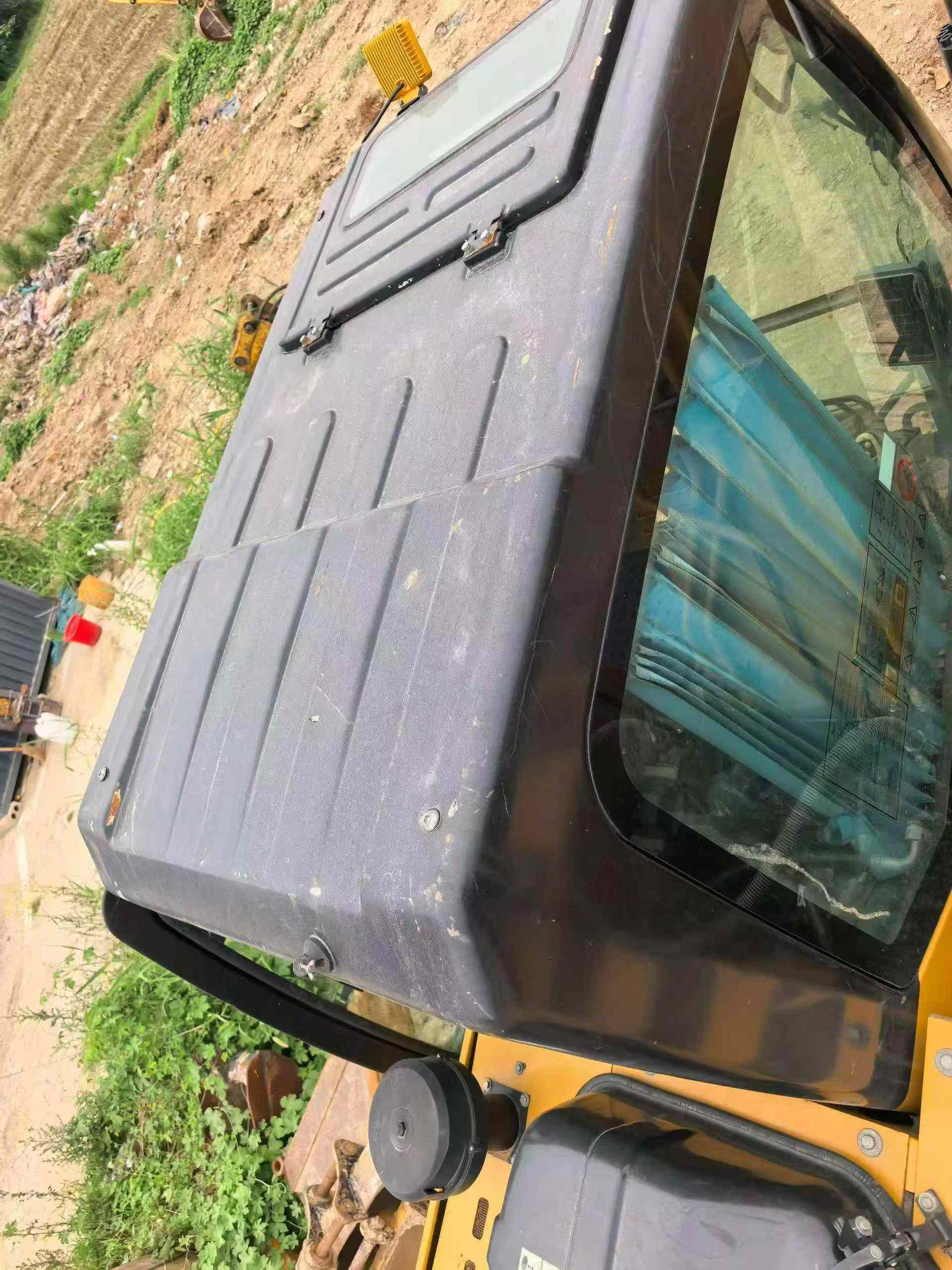 Buy Sany SY135 Used Excavator / 8 Buy Sany SY135 Used Excavator / 8