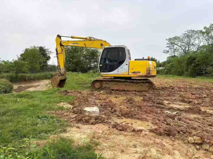 Buy Sumitomo SH120 Used Excavator / 1