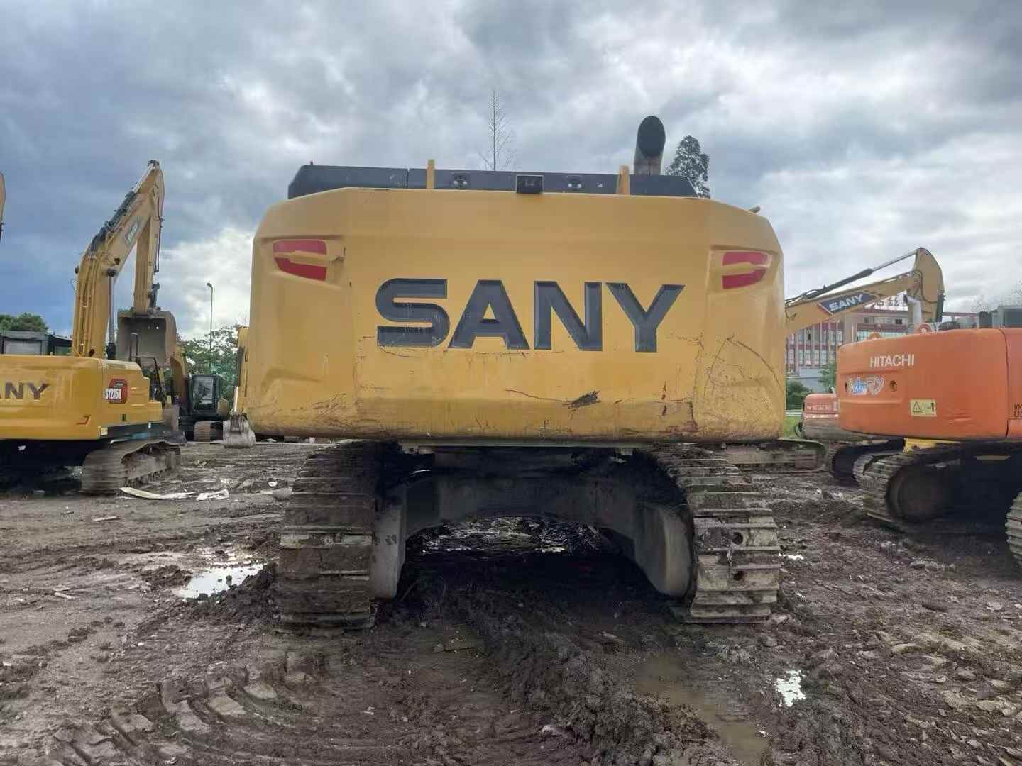 Buy Sany SY650H Used Excavator / 2 Buy Sany SY650H Used Excavator / 2